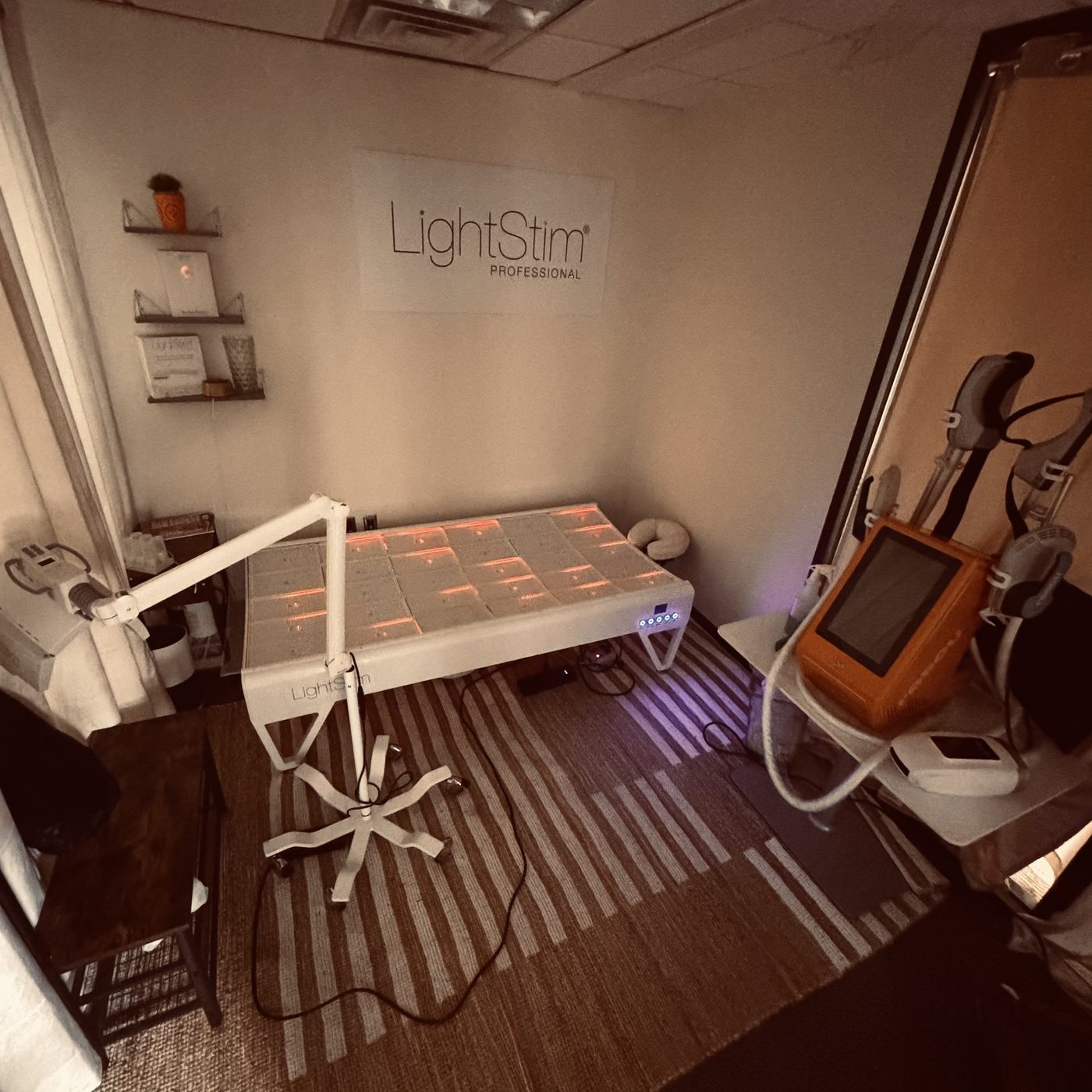 LightStim LED light therapy at Rescu Wellness