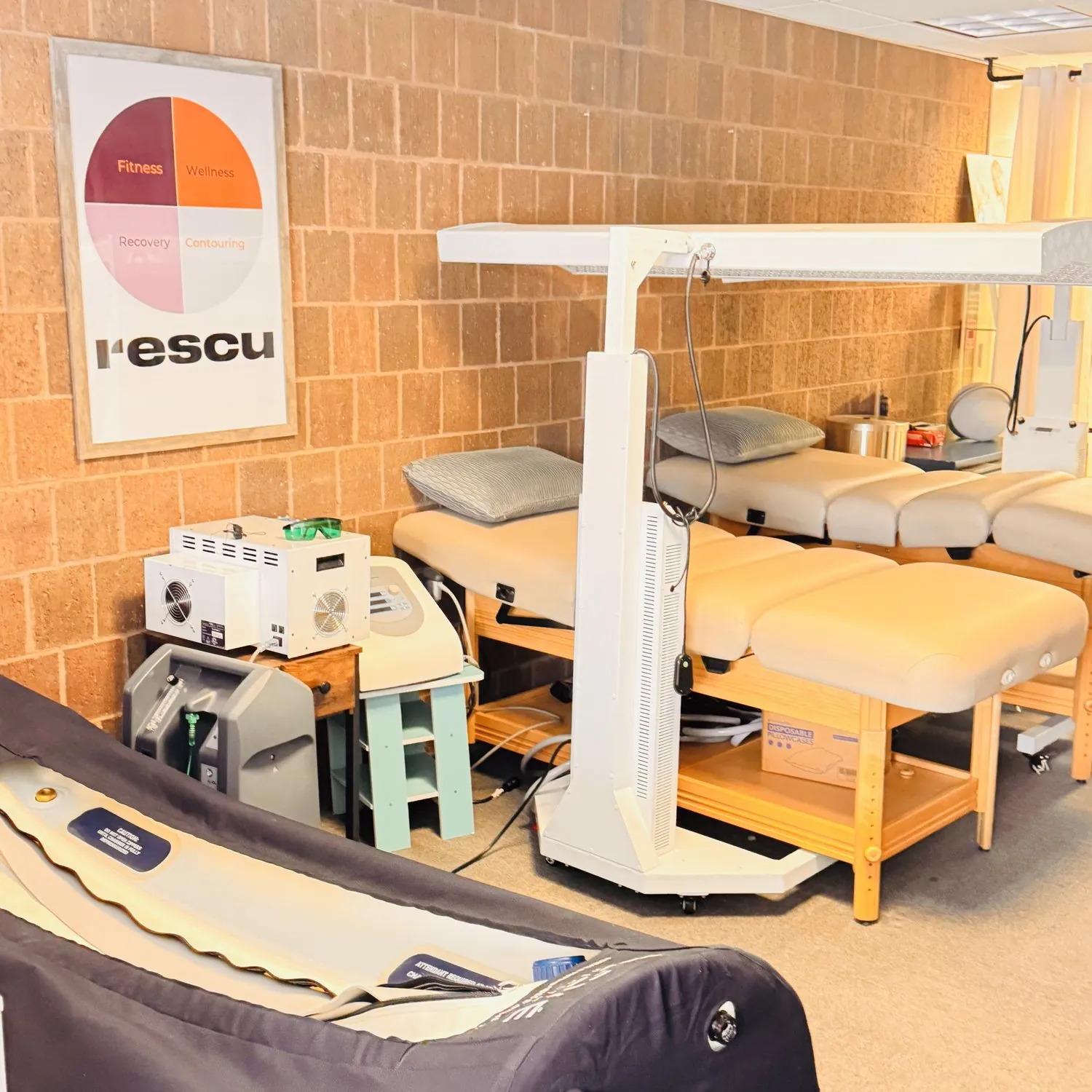 Recovery and contouring room at Rescu Wellness Scarsdale