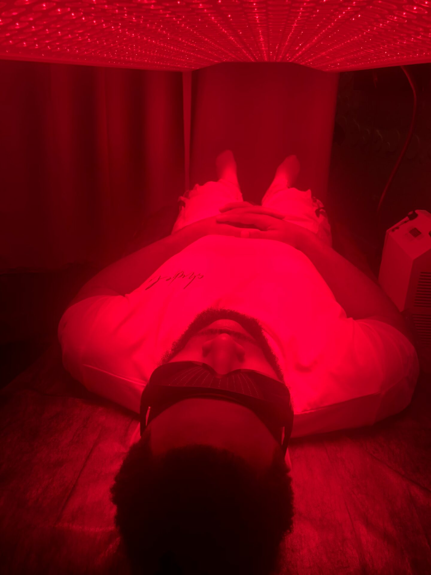 Full-body red light canopy session at Rescu Wellness Scarsdale Westchester